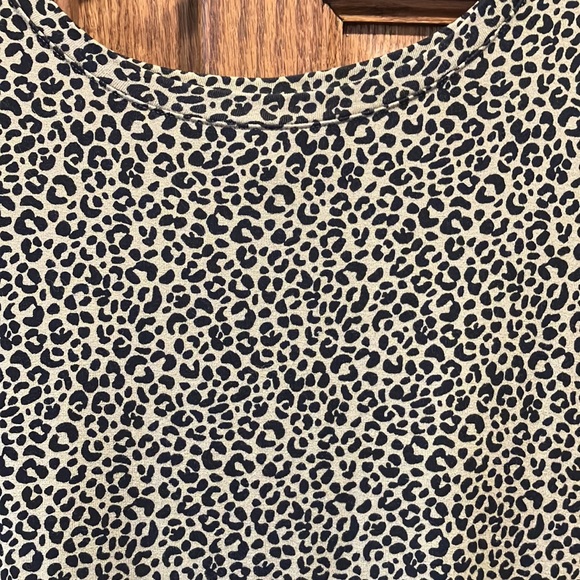 Leopard print short sleeve shirt - Picture 2 of 3